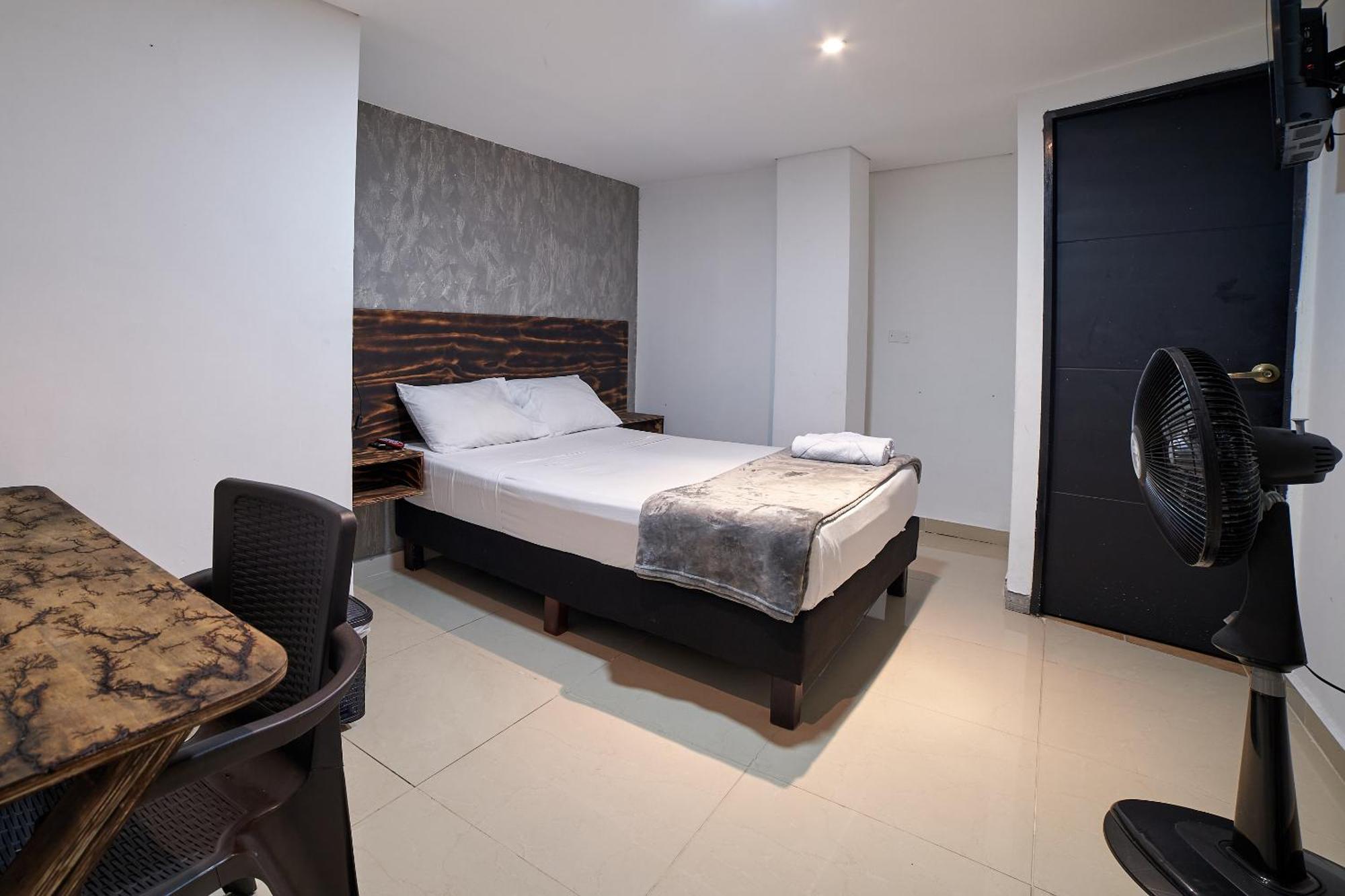 Farum Hotel Medellin Exterior photo