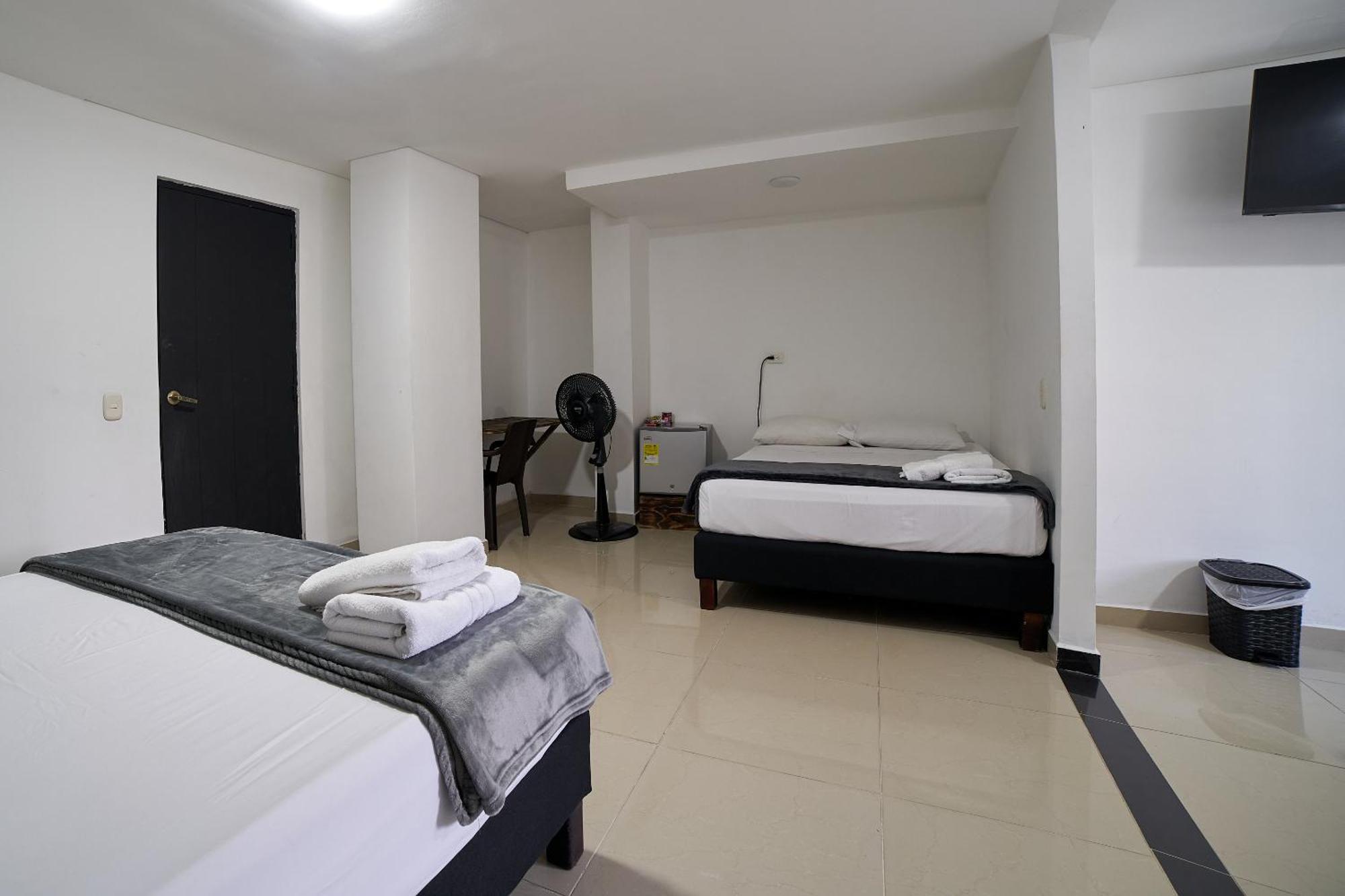 Farum Hotel Medellin Exterior photo